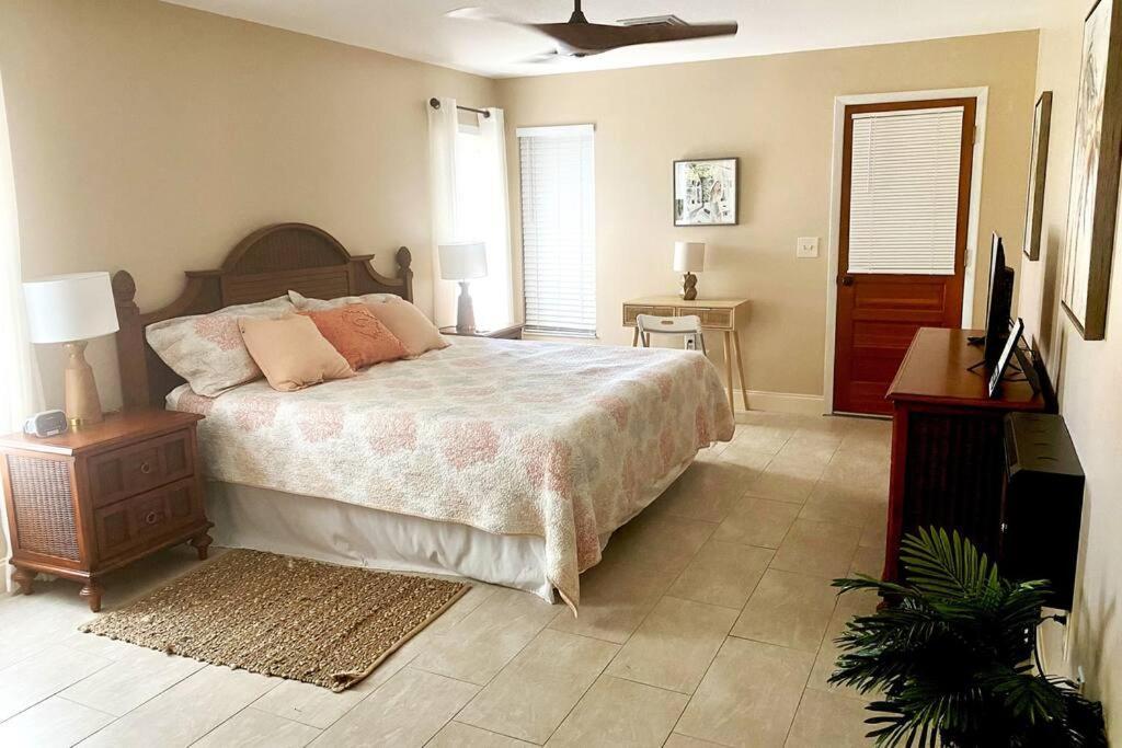 Heated Saltwater Pool Home Minutes To Beach Englewood Εξωτερικό φωτογραφία
