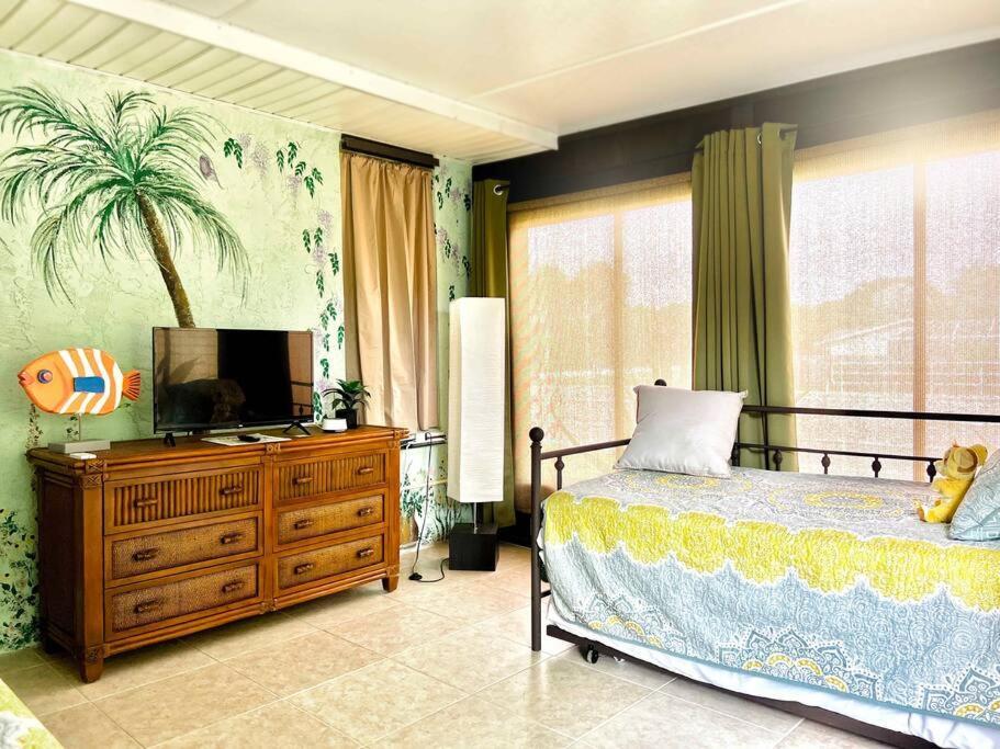 Heated Saltwater Pool Home Minutes To Beach Englewood Εξωτερικό φωτογραφία